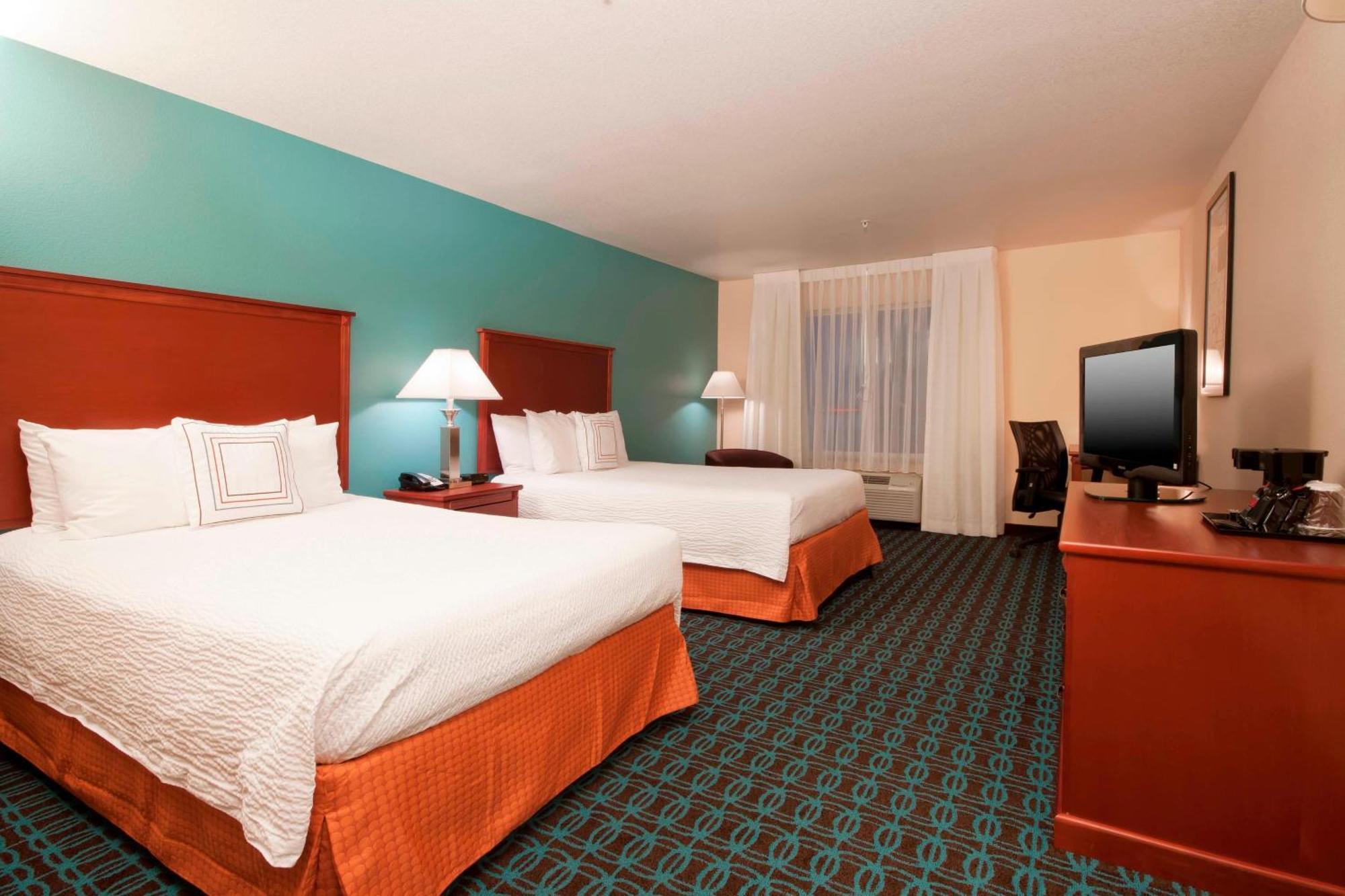 Fairfield & Hotel