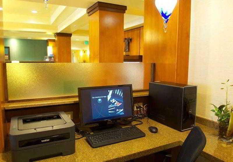 Fairfield & Hotel